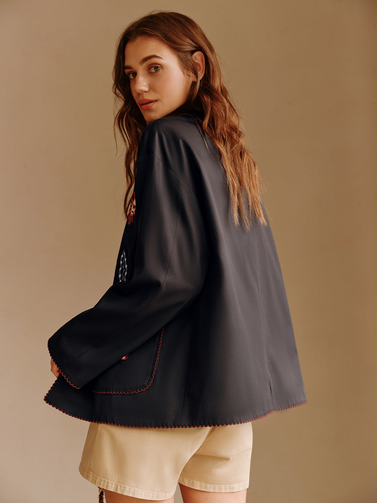 R&B | Bestickte Reversjacke