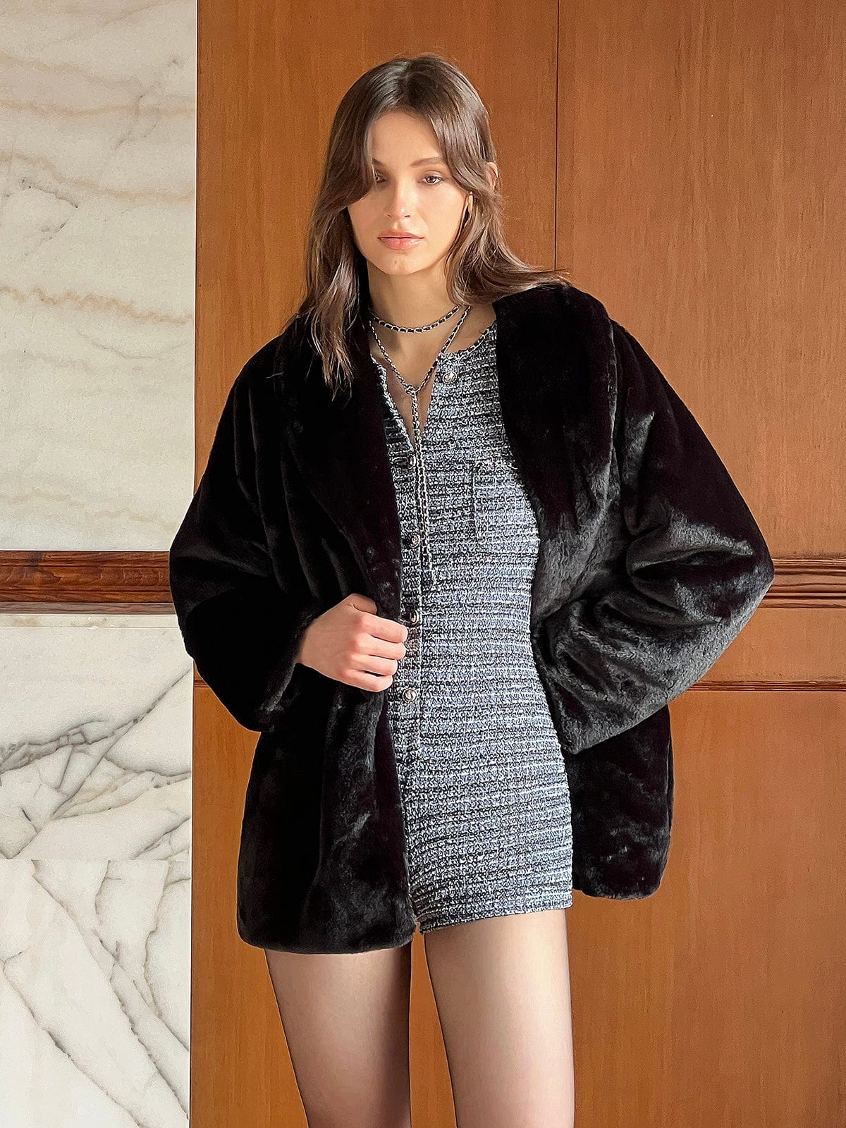 R&B | Lange Kunstfelljacke Eleganz für Den Winter