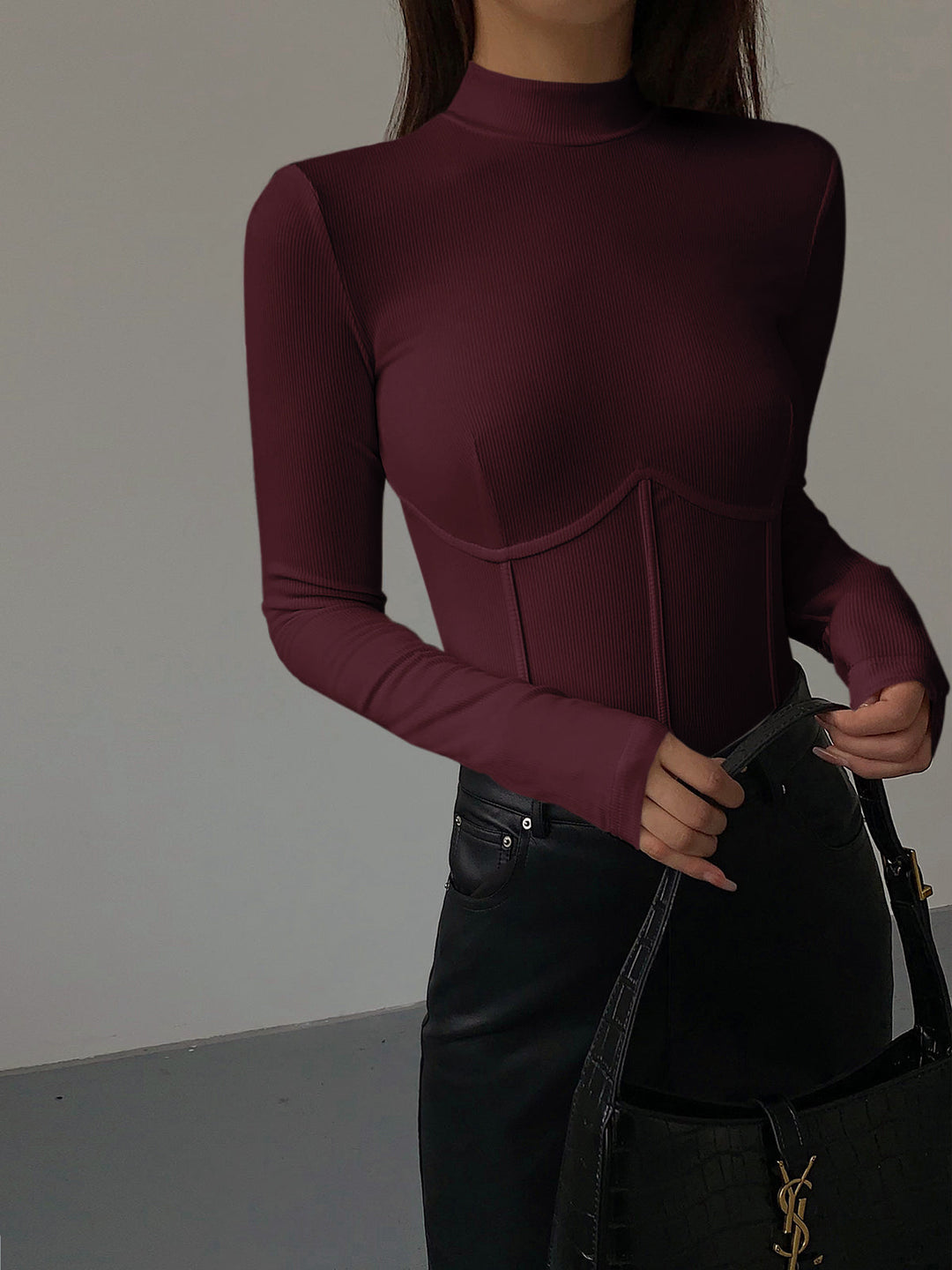 R&B | Klassische Slim Fit T-Shirt für Frauen