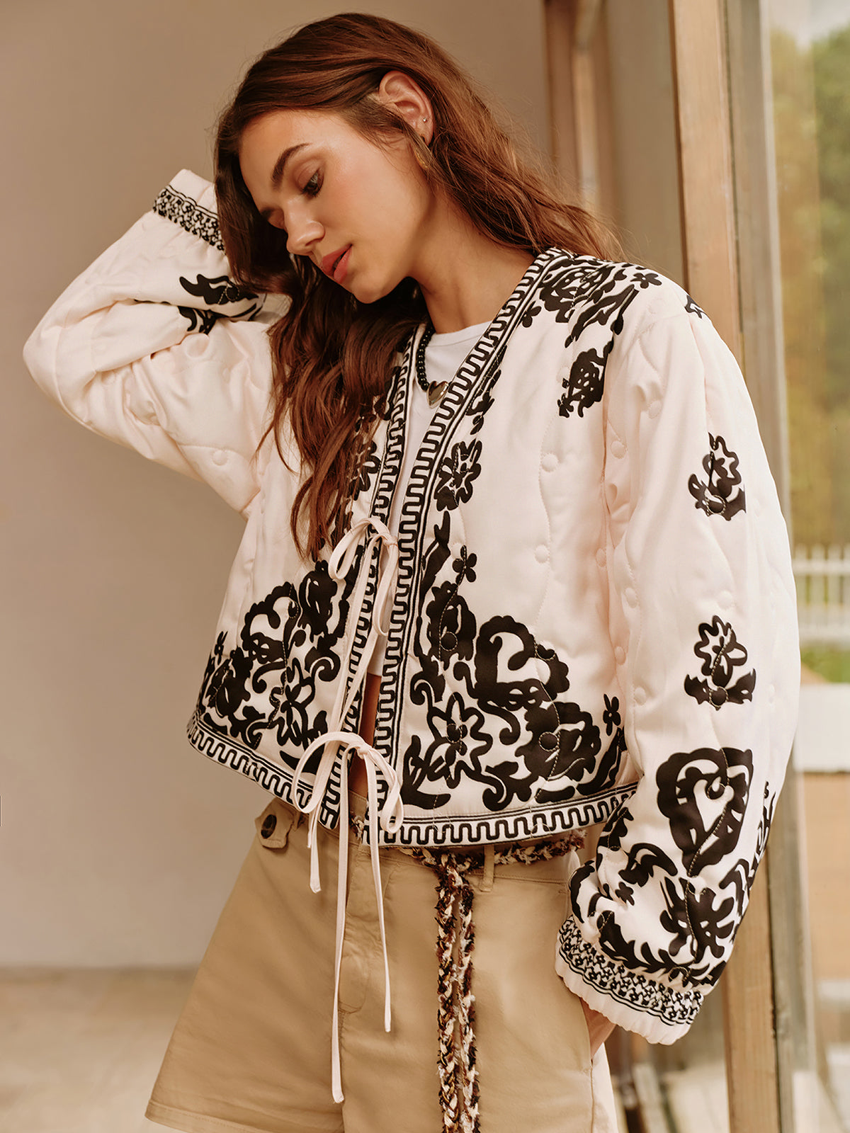 R&B | Bedruckte Schnürkurze Jacke