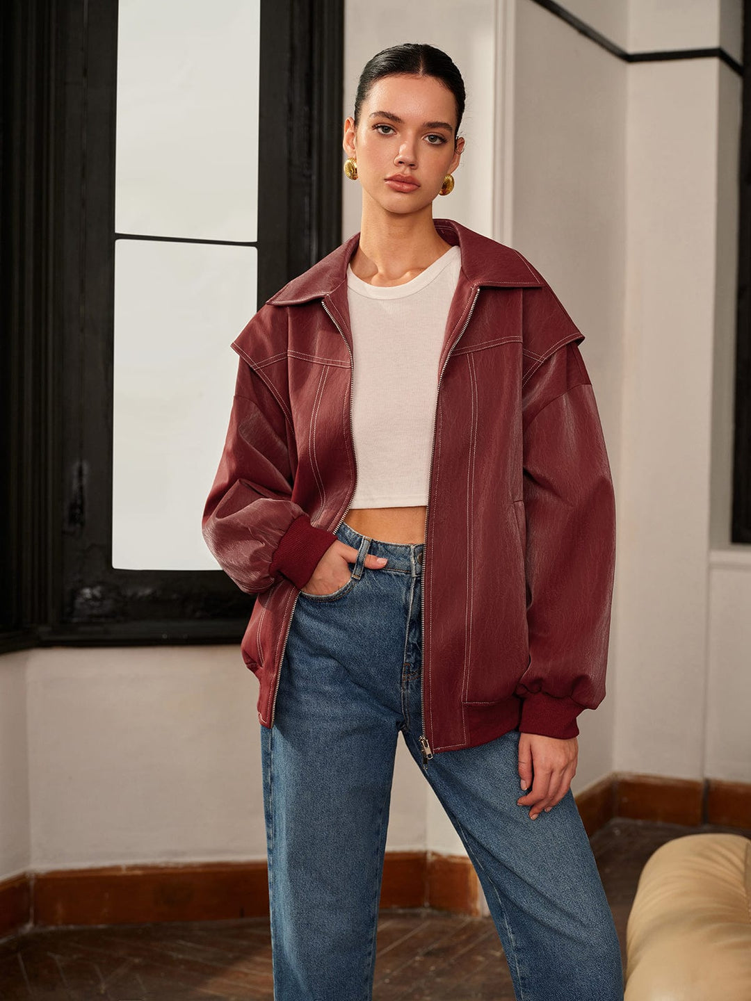 R&B | Bordeauxrote Jacke mit Sportivem Akzent