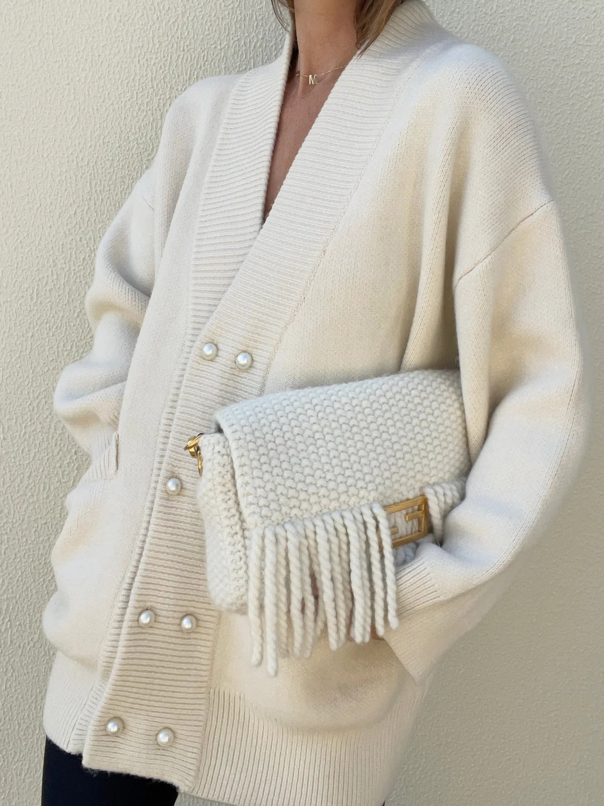 R&B | Strickcardigan mit Perlendetails Oversized Passform Eleganter Komfort