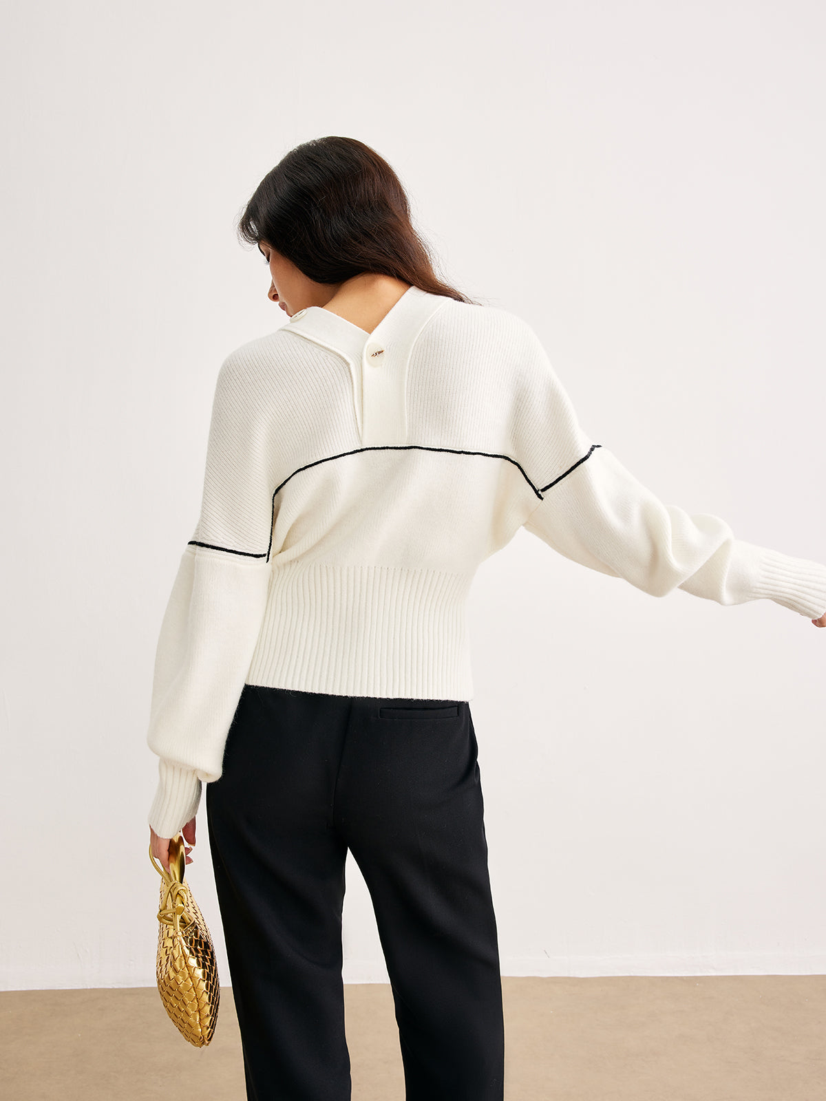 R&B | Strickcardigan mit Knöpfen V-ausschnitt Zeitlose Eleganz