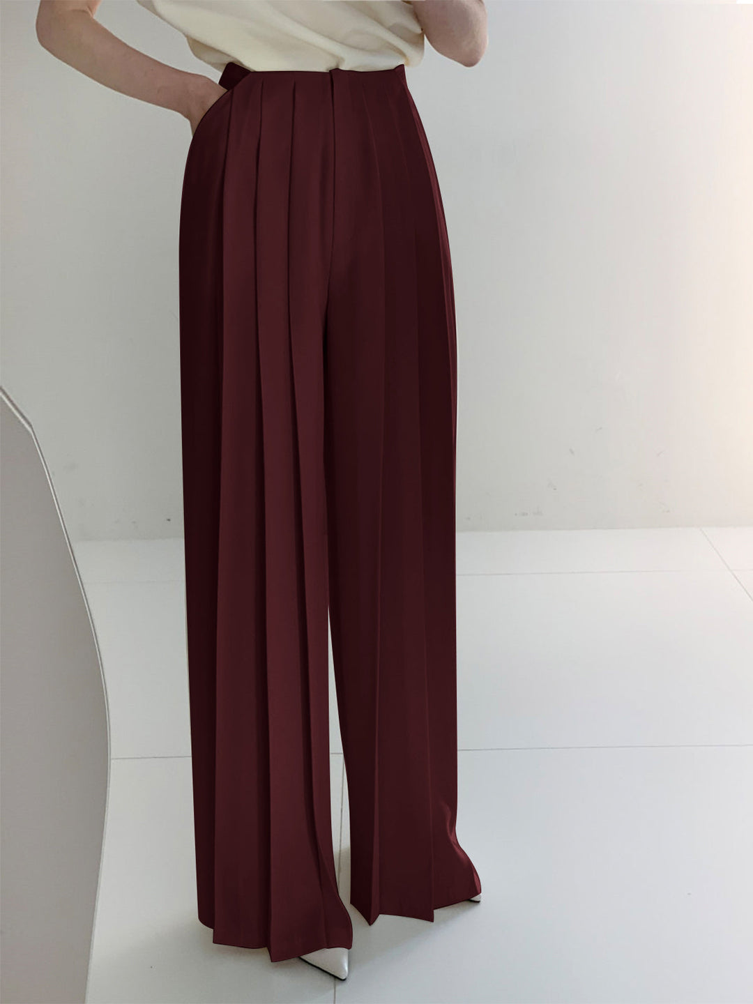 R&B | Elegante Plissierte High Waist Hose mit Weitem Bein