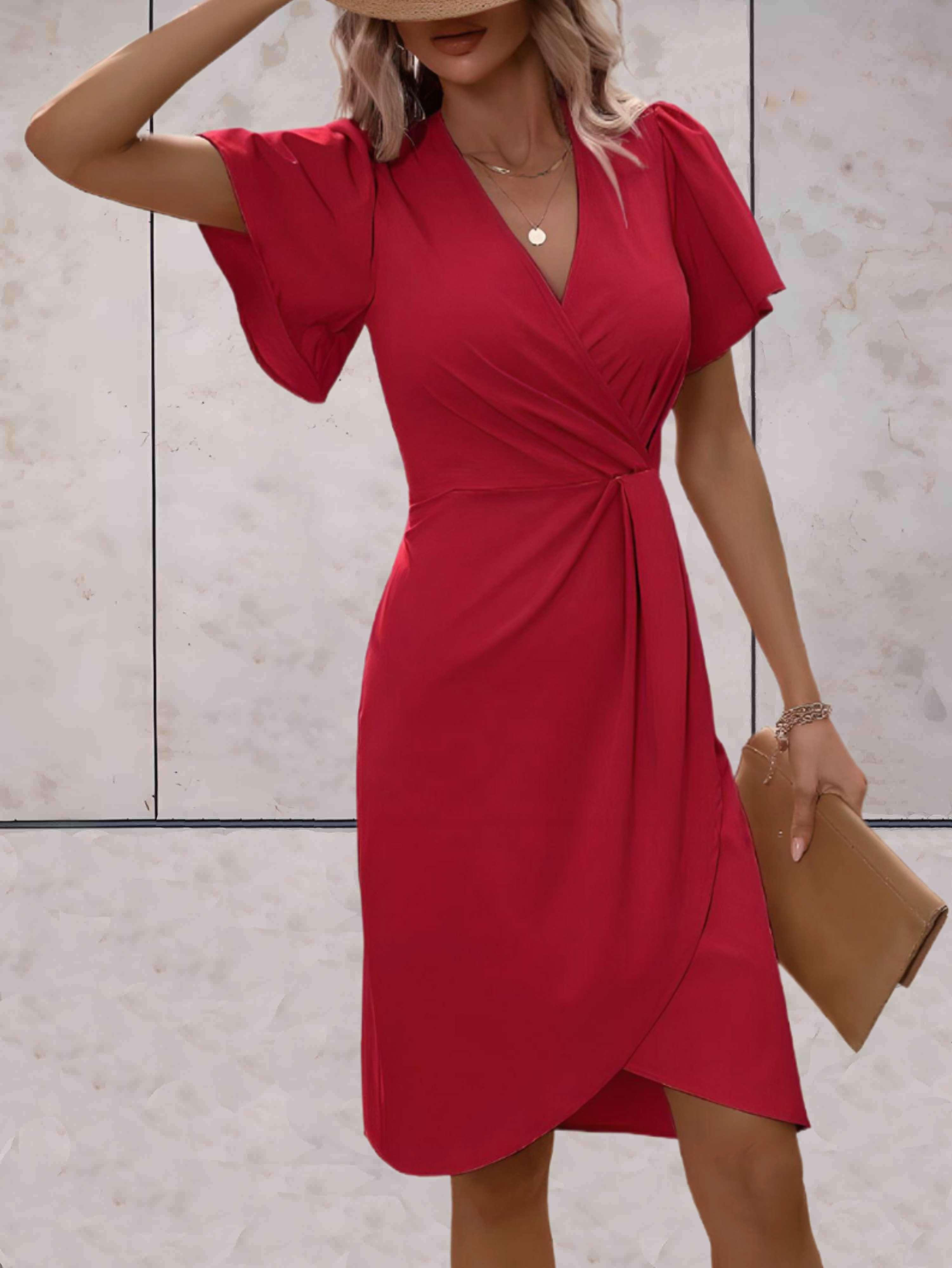 elegante wikkeljurk met korte mouwen