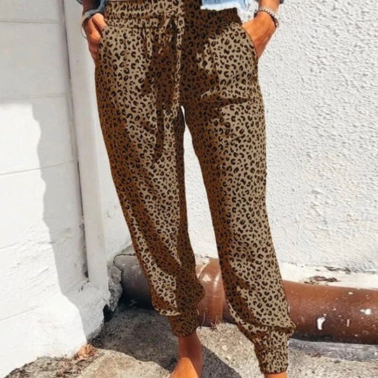 R&B | Weit Geschnittene Hose mit Leopardenmuster
