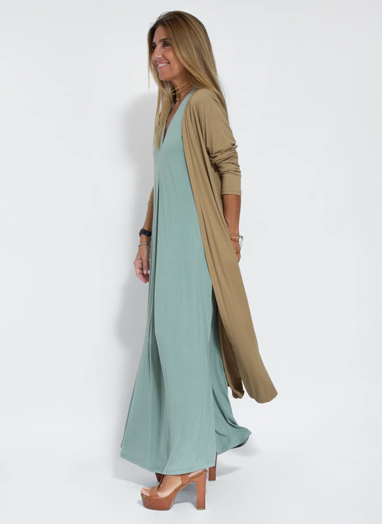 R&B | Ensemble Bestehend Aus Einem Langen, Figurformenden Kleid und Einer Weste