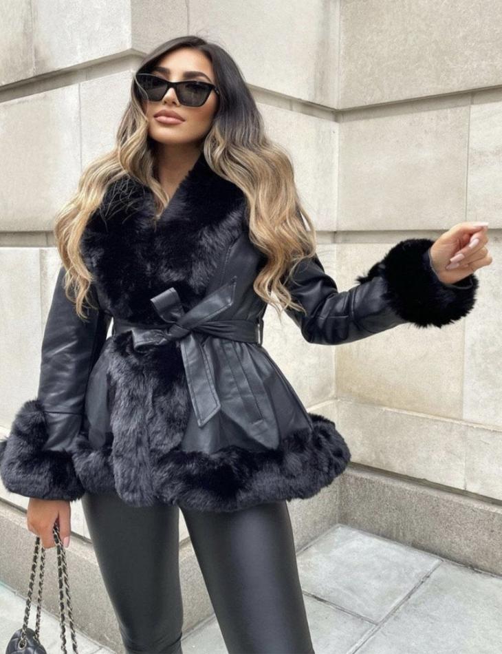 R&B | Damen Winterjacke mit Kunstfell und Gürtel