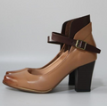 Blockabsätze - Knöchelriemen - Dicker Absatz - Geschlossene Zehe - Pumps R&B