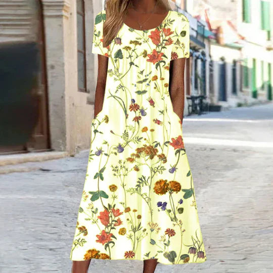 Sommerliches Kleid mit böhmischem Blumenmuster