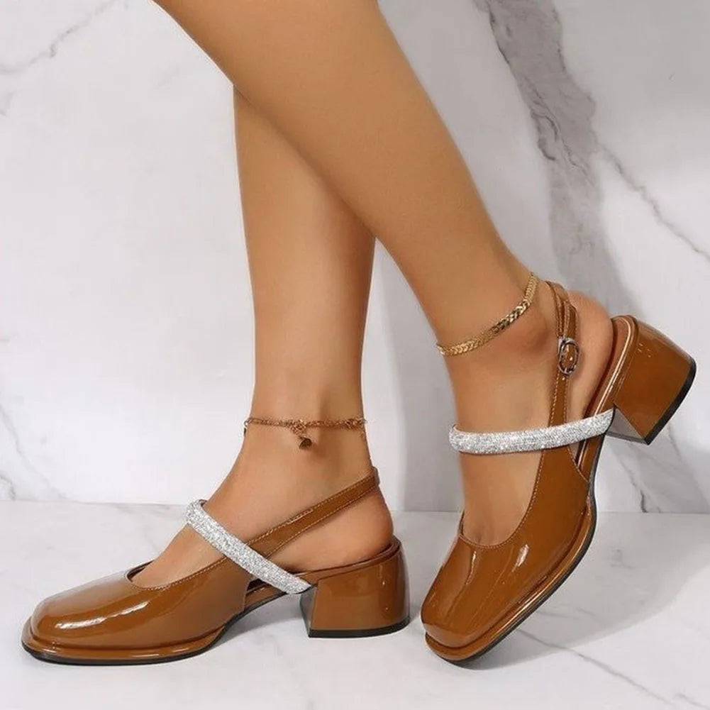 Glitzernde WeißlackPumps R&B