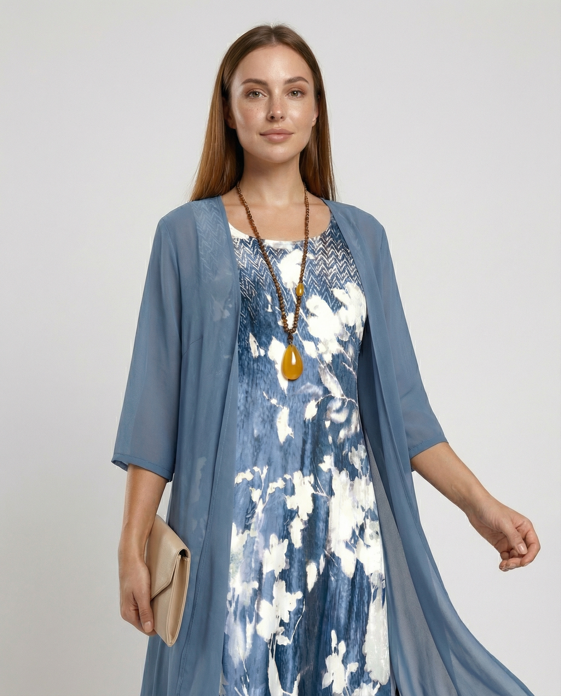 Stylisches Frauenkleid