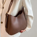 Schlichte und elegante Crossbody-Tasche im minimalistischen Design | Vegan