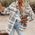 R&B | Moderne karierte Herbstkuscheljacke für Damen