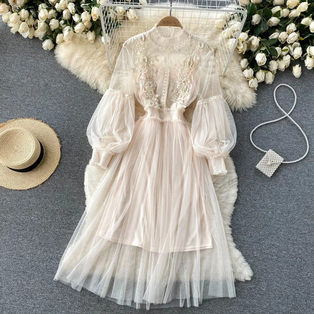R&B | Florales Blumenkleid