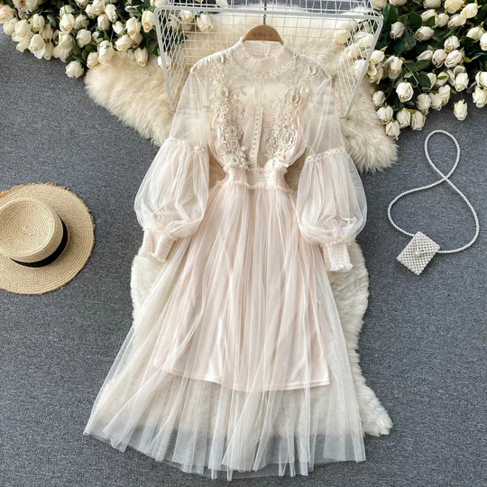 R&B | Florales Blumenkleid