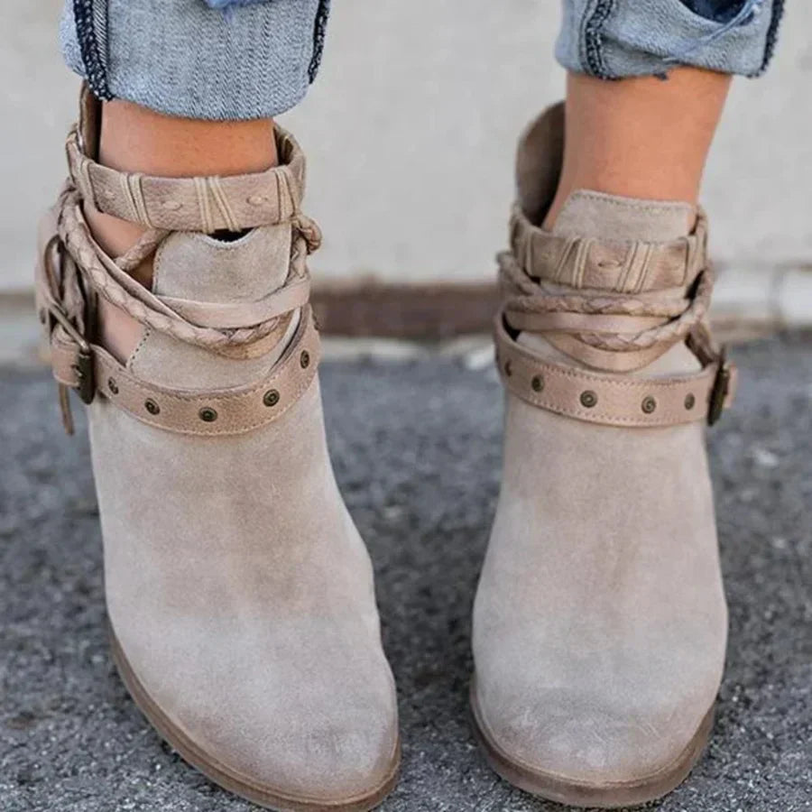 R&B | Trendy ladies boots