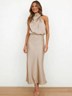 R&B | Lange Satin Brautjungfernkleid Unregelmäßiger Rollkragen Halsband Ärmless Elegant Abendkleid für Hochzeit