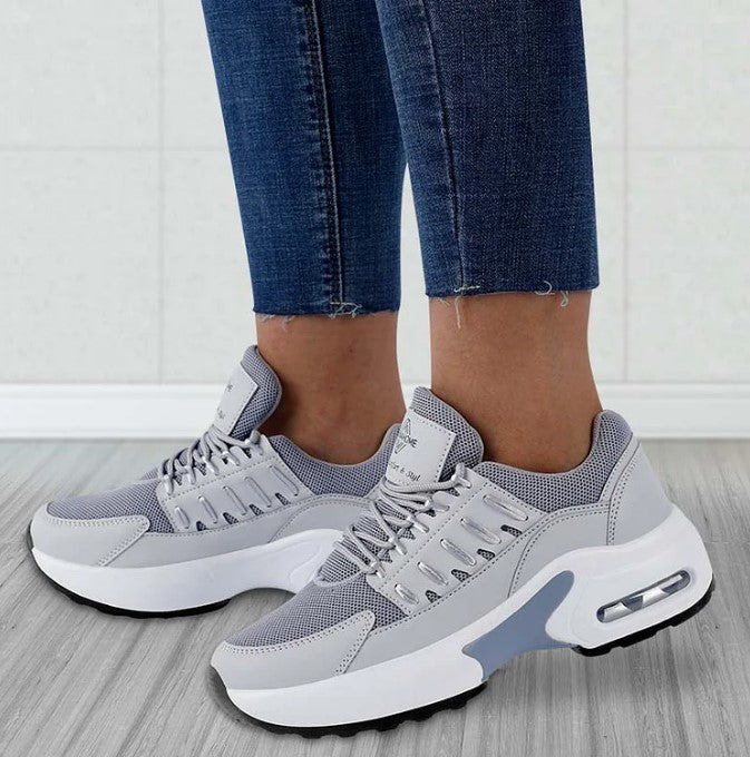 Schwarze DesignerAirSneaker R&B