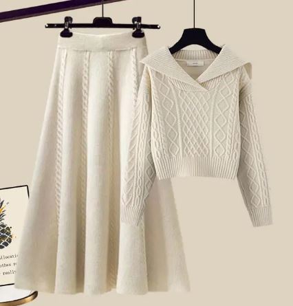 R&B | Zweiteiliges Satz Bestehend Aus Gestricktem Pullover und Halbrock