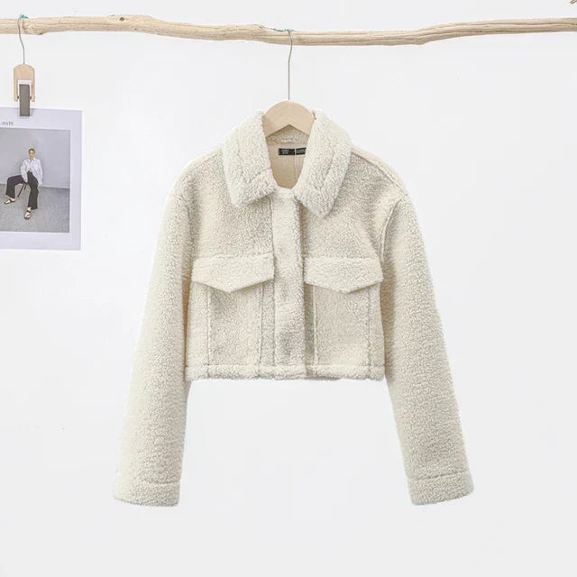 R&B | Warm und Stilvolle Kurze Jacke