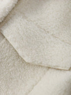 R&B | Warm und Stilvolle Kurze Jacke