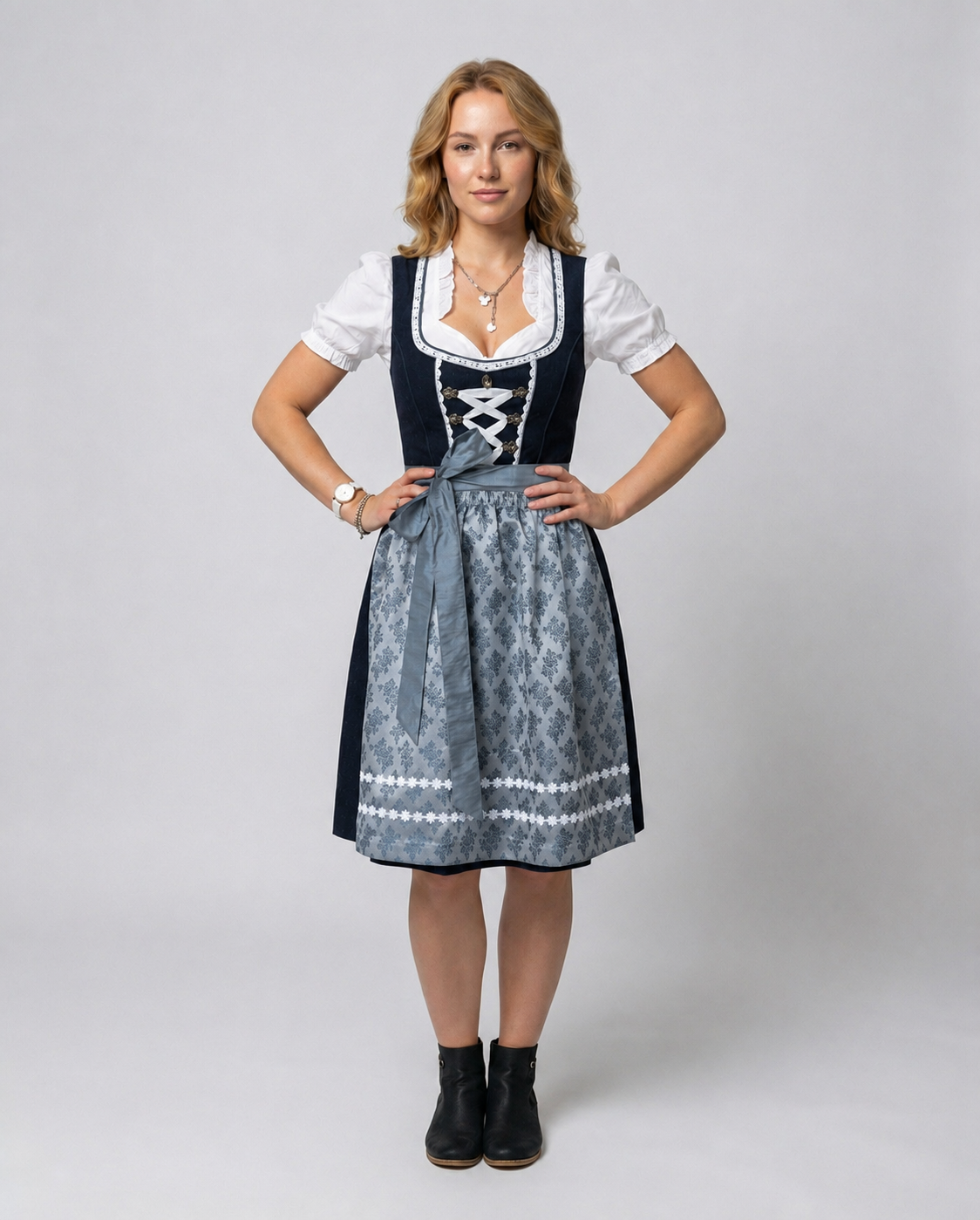 R&B | Klassisches Bayerisches Dirndl Kleid für Feste