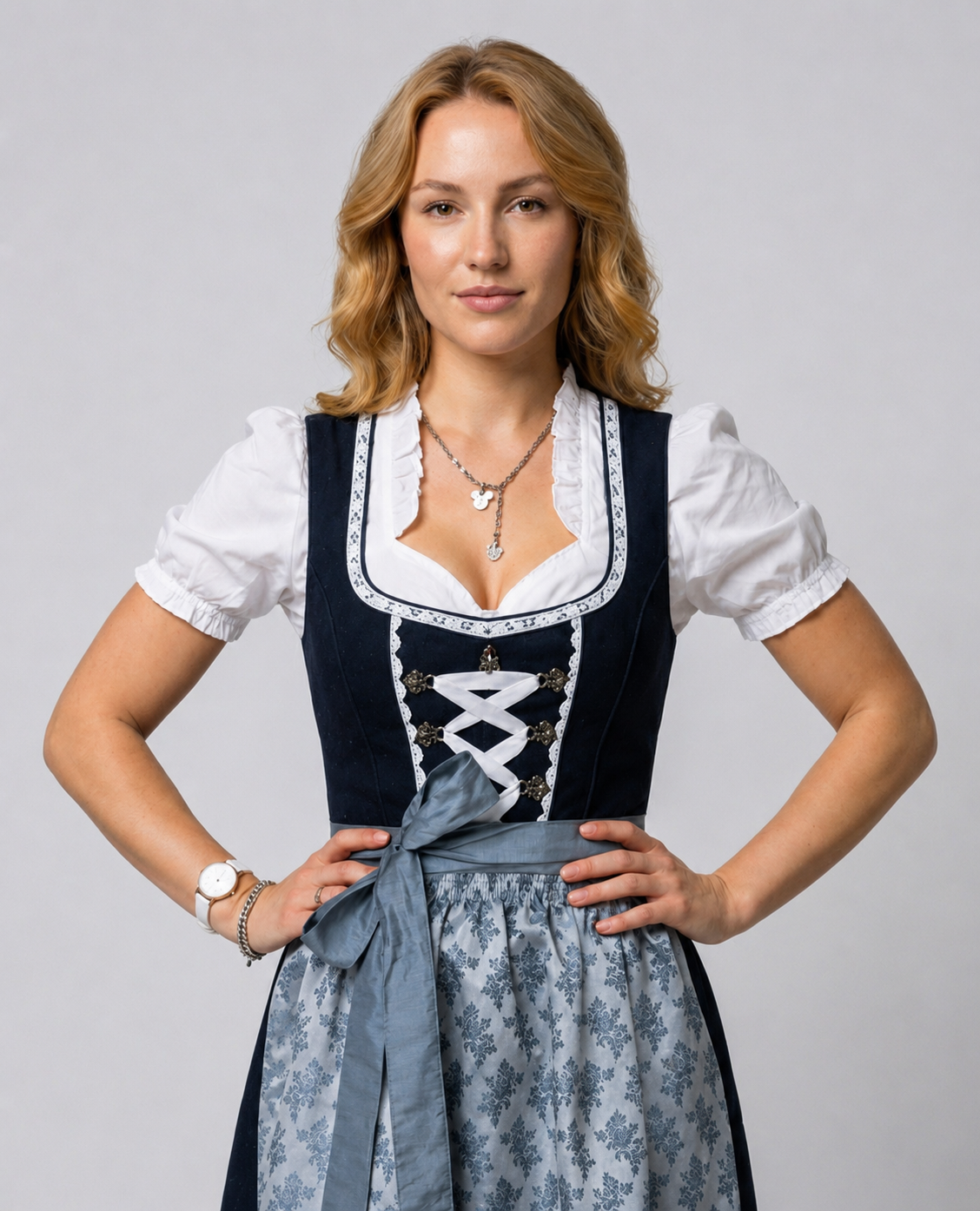 R&B | Traditionelles Bayerisches Dirndl-Kleid für Damen