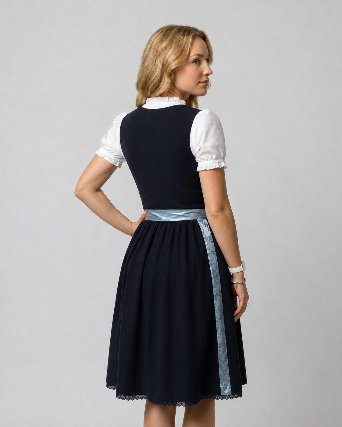 R&B | Klassisches Bayerisches Dirndl Kleid für Feste