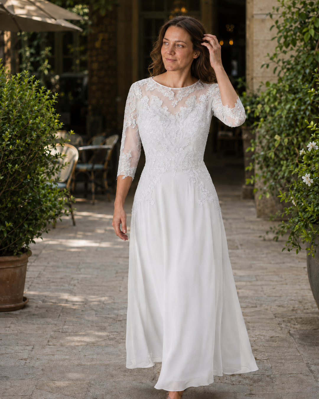 R&B Damen Abendkleid mit Spitzenoberteil und fließendem Rock