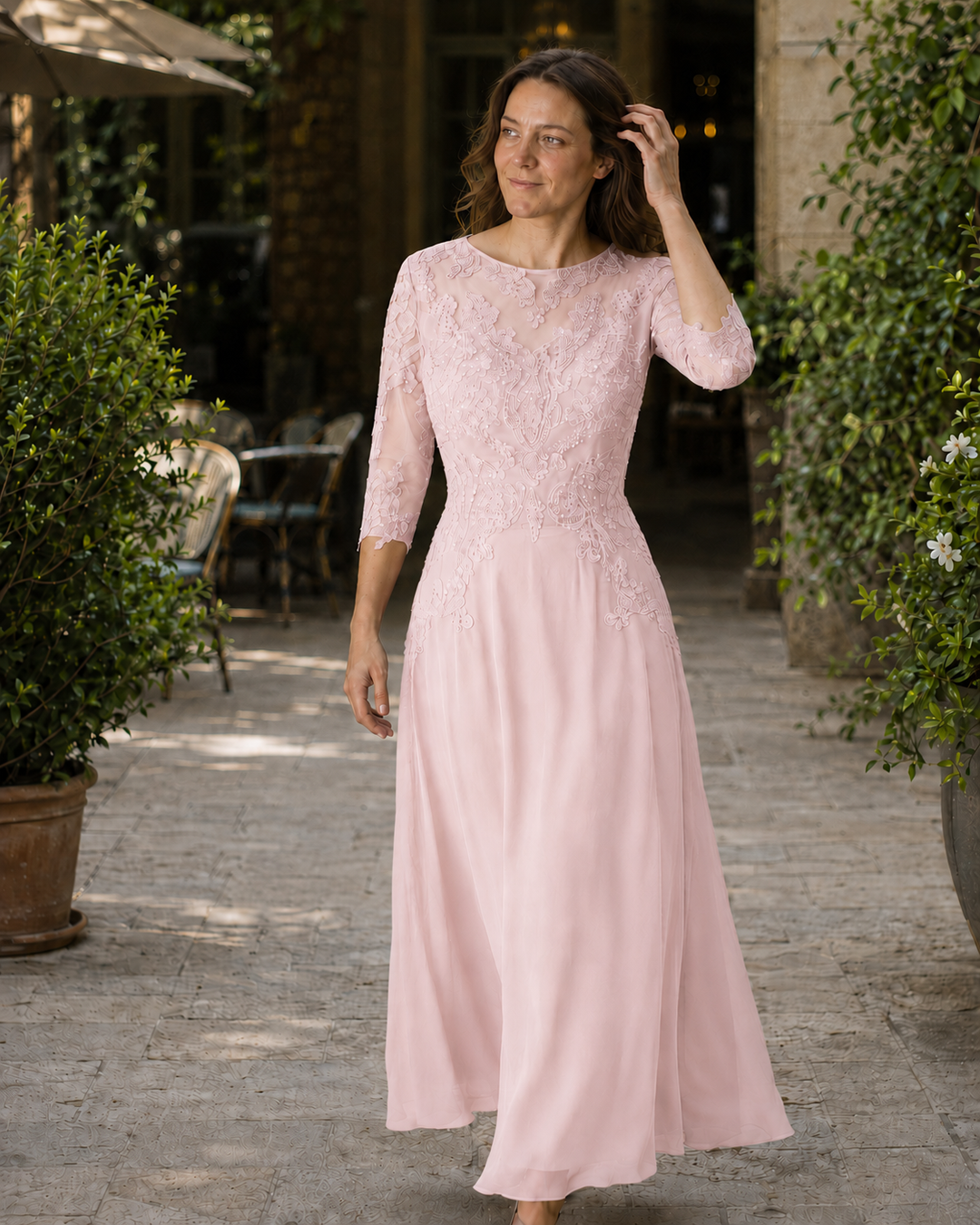 R&B Damen Abendkleid mit Spitzenoberteil und fließendem Rock