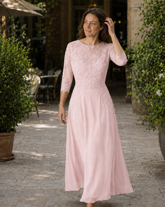 R&B Damen Abendkleid mit Spitzenoberteil und fließendem Rock