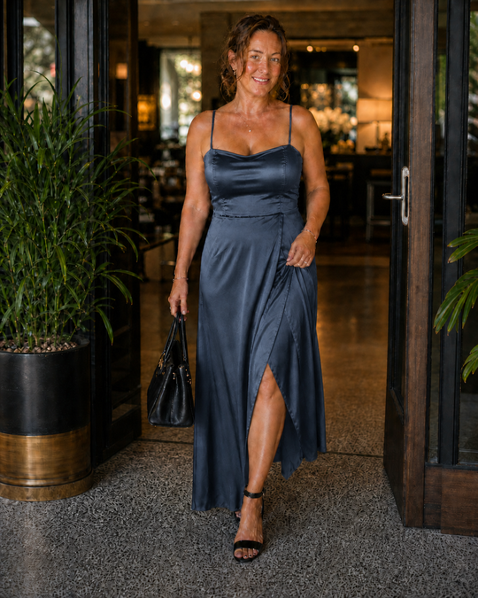 Elegantes Damen-Kleid mit fließendem Schnitt | R&B
