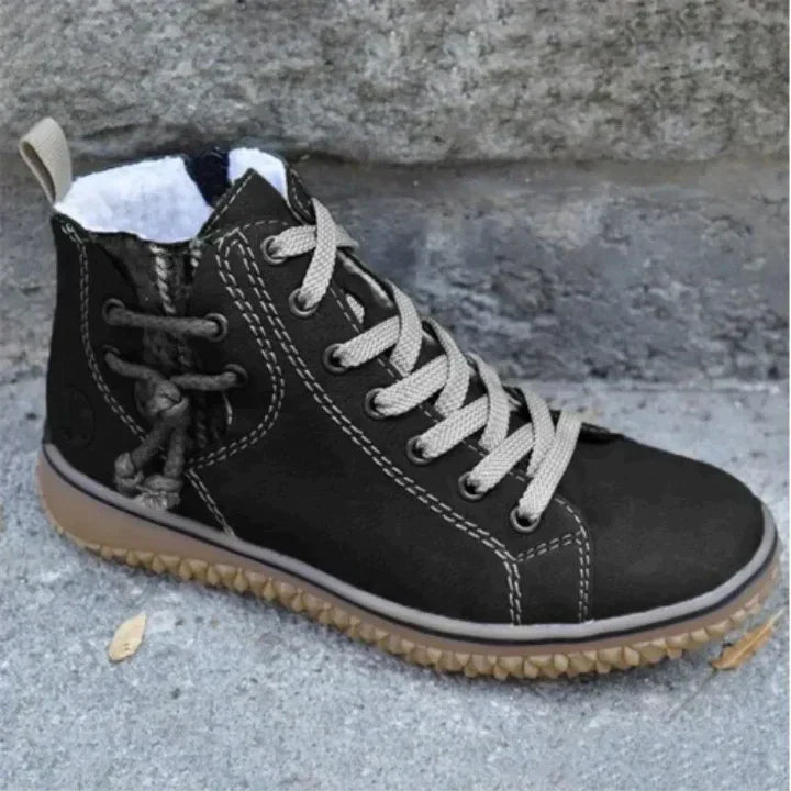 R&B | Zeitlos Elegante Lederstiefel mit Weinlese Look