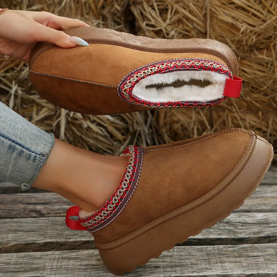 Flache Schuhe aus Fell R&B