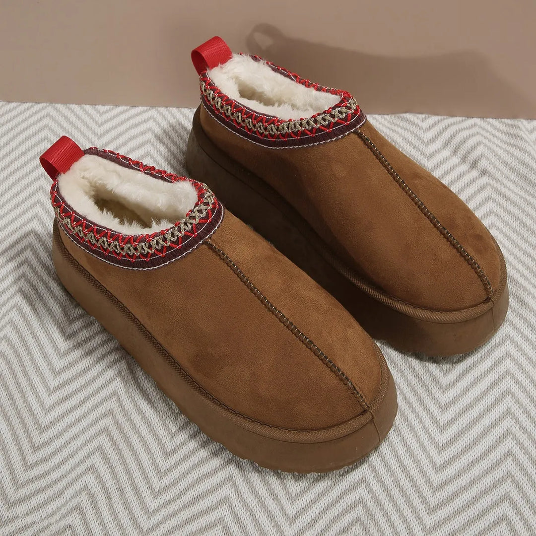 Flache Schuhe aus Fell R&B