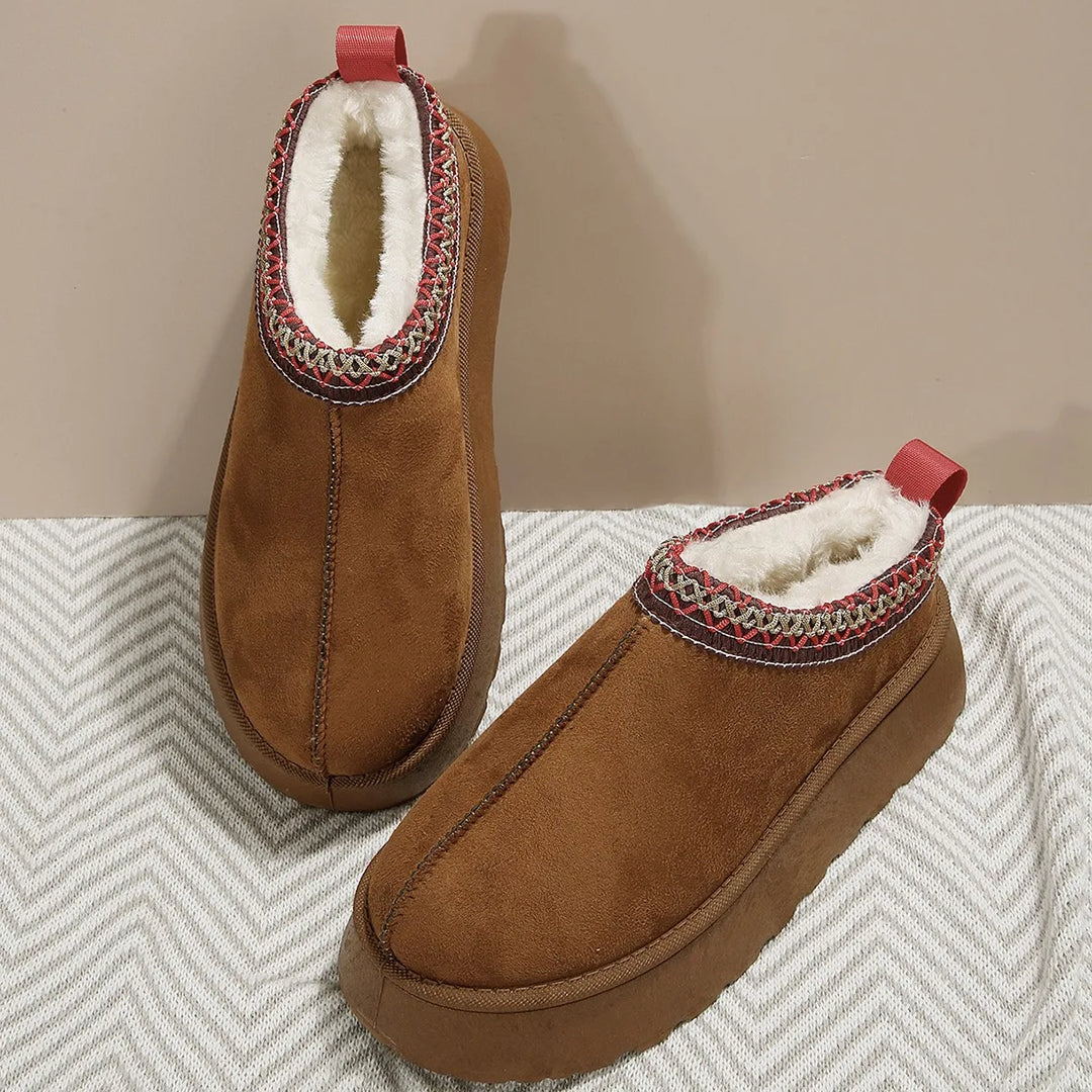 Flache Schuhe aus Fell R&B