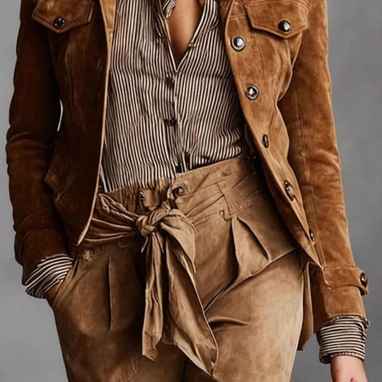 R&B | Wildleder Knopf-Jacke mit Kurzem Schnitt