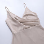 Festkleid mit Ausschnitt