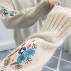 R&B | Strickpullover mit floraler Stickerei