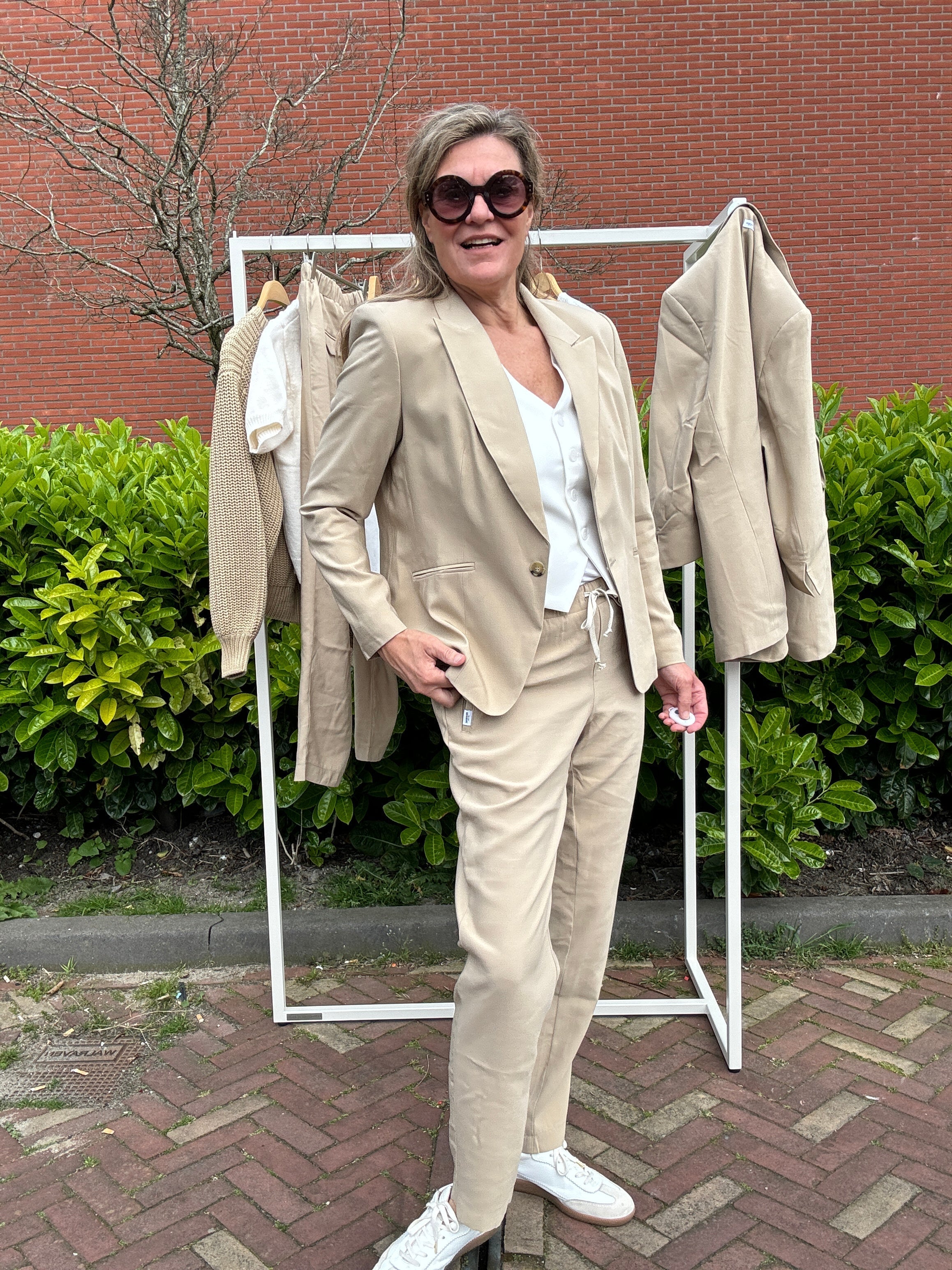 EB | Bequeme Damenhose mit elastischem Bund & Taschen