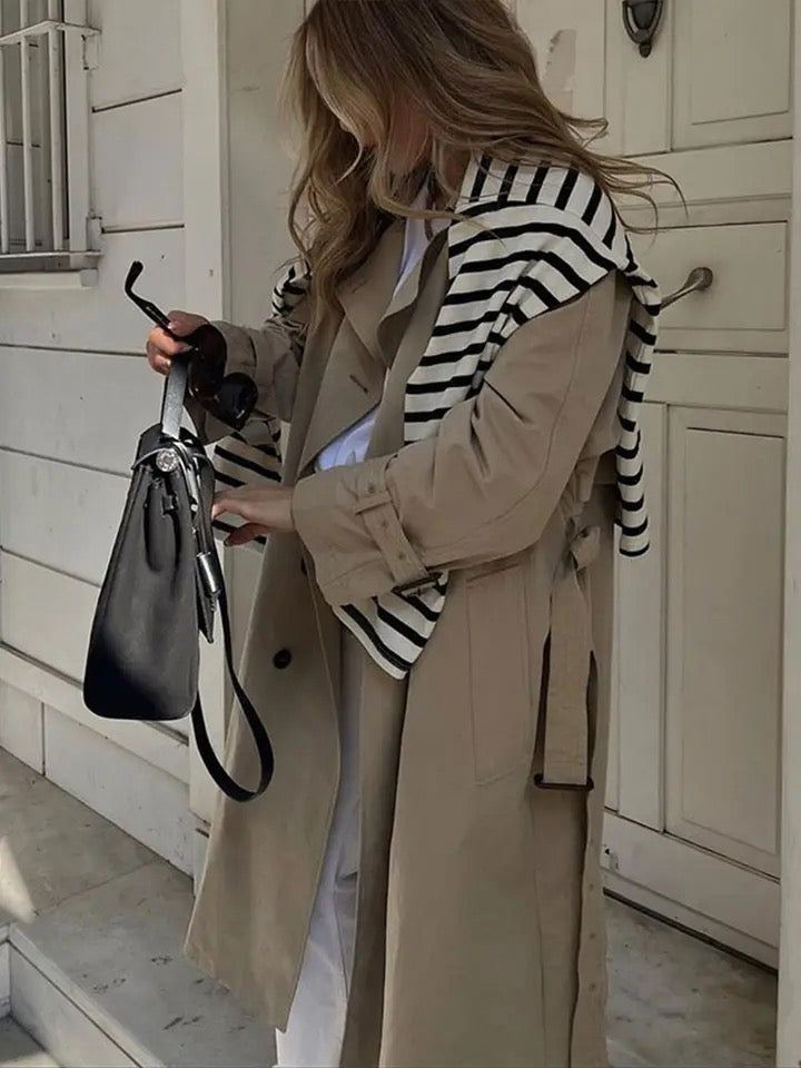 R&B | Trenchcoat - Die Ideale Übergangsjacke für Diese Saison