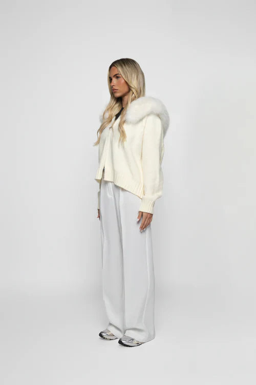 R&B | Strickjacke mit Kunstpelzkragen Reißverschlussverschluss Warm und Stilvoll