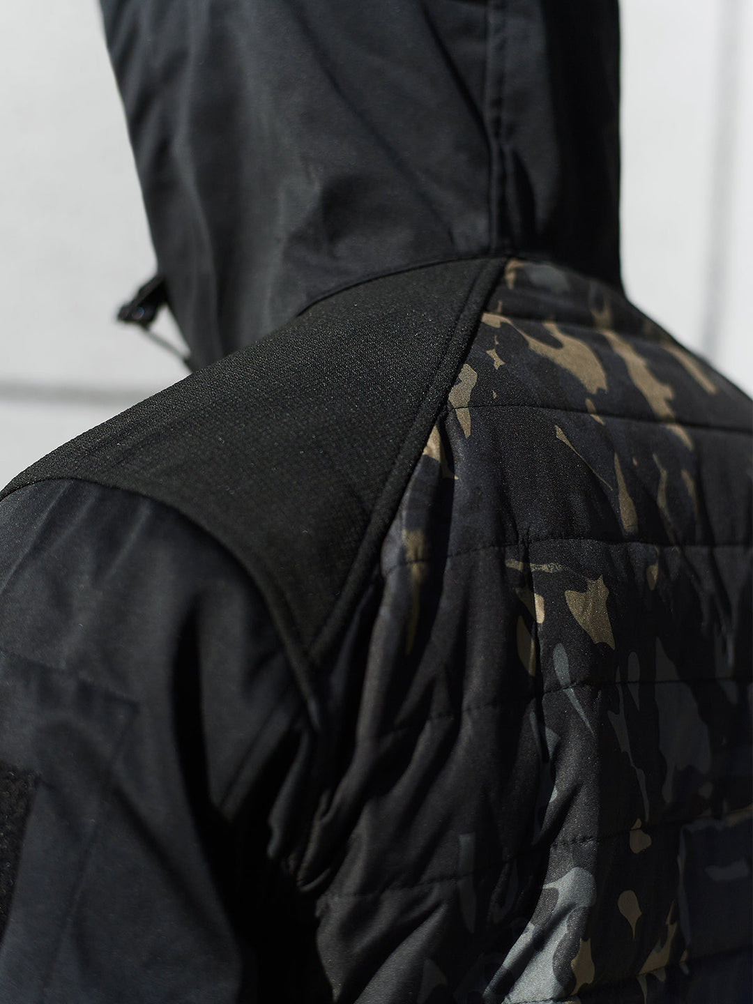 R&B | Taktische Isolierte Jacke