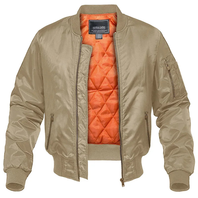 R&B | Bomberjacke Im Sportlichen Stil