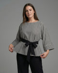 Damen Streetwear zweiteiliges Set mit gestreiftem Wickelshirt, Bindegürtel und weiter Palazzo-Hose R&B