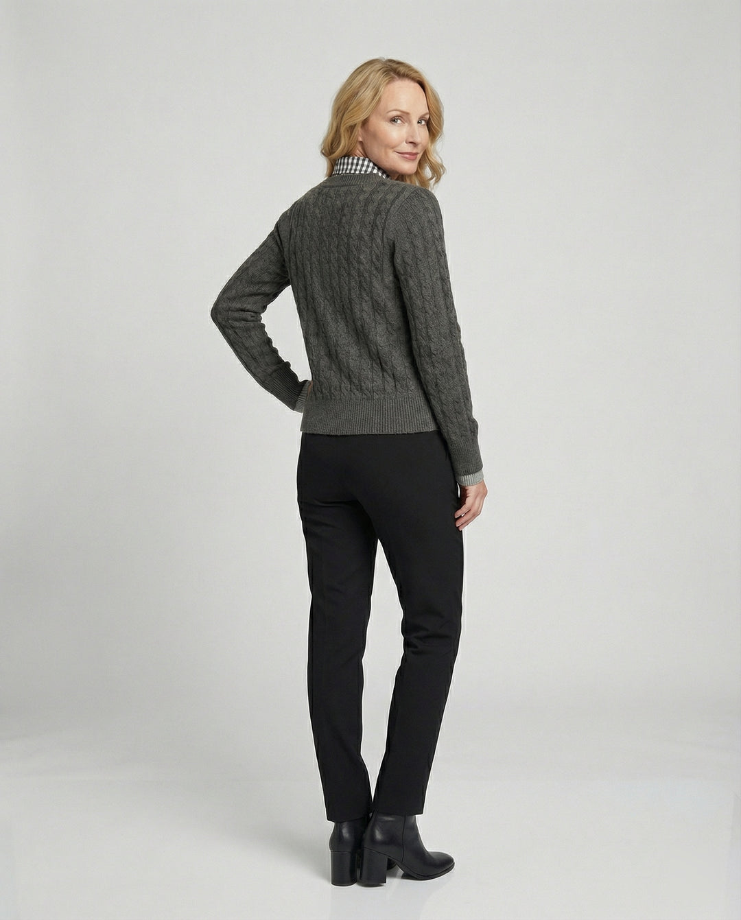 Damen Strickjacke im American Style mit abnehmbarem Polo-Kragen