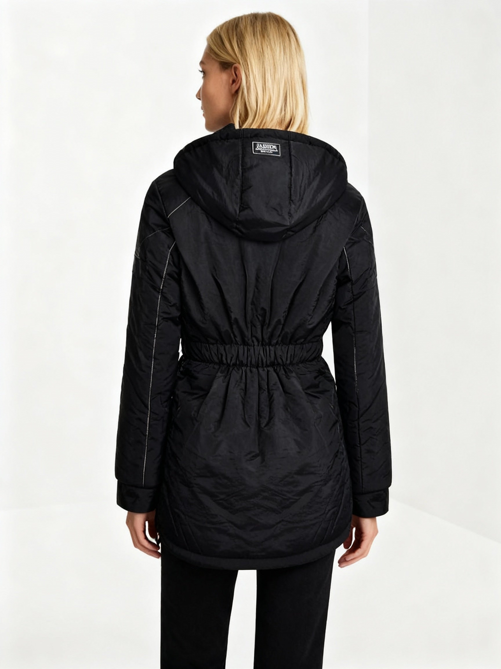 Damen Winterjacke mit Kapuze | Wattiert & Wasserabweisend