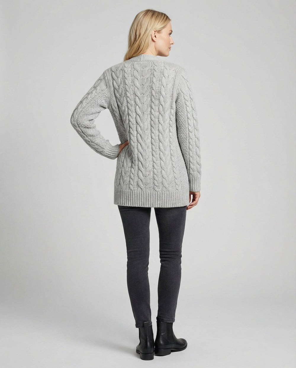 Zopfmuster-Cardigan im Blousonstil mit spitz zulaufendem Saum und tiefem V-Ausschnitt R&B