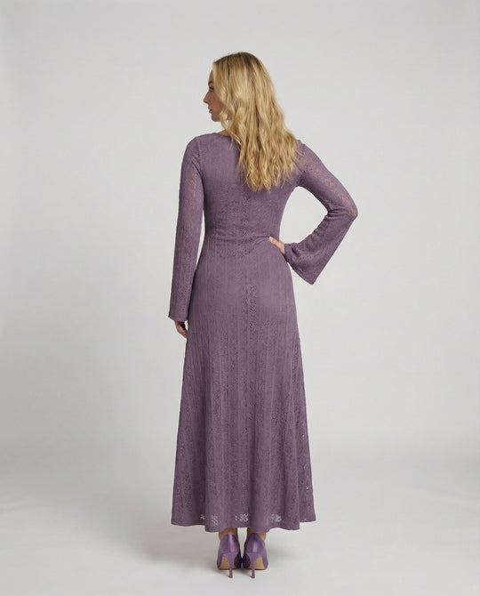 Elegantes tailliertes Strickabendkleid mit quadratischem Ausschnitt und bodenlangem A-Linien-Rock R&B